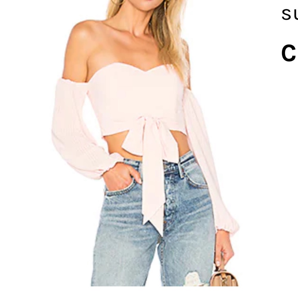 Superdown Maya Off Shoulder Crop Top in Light Pink